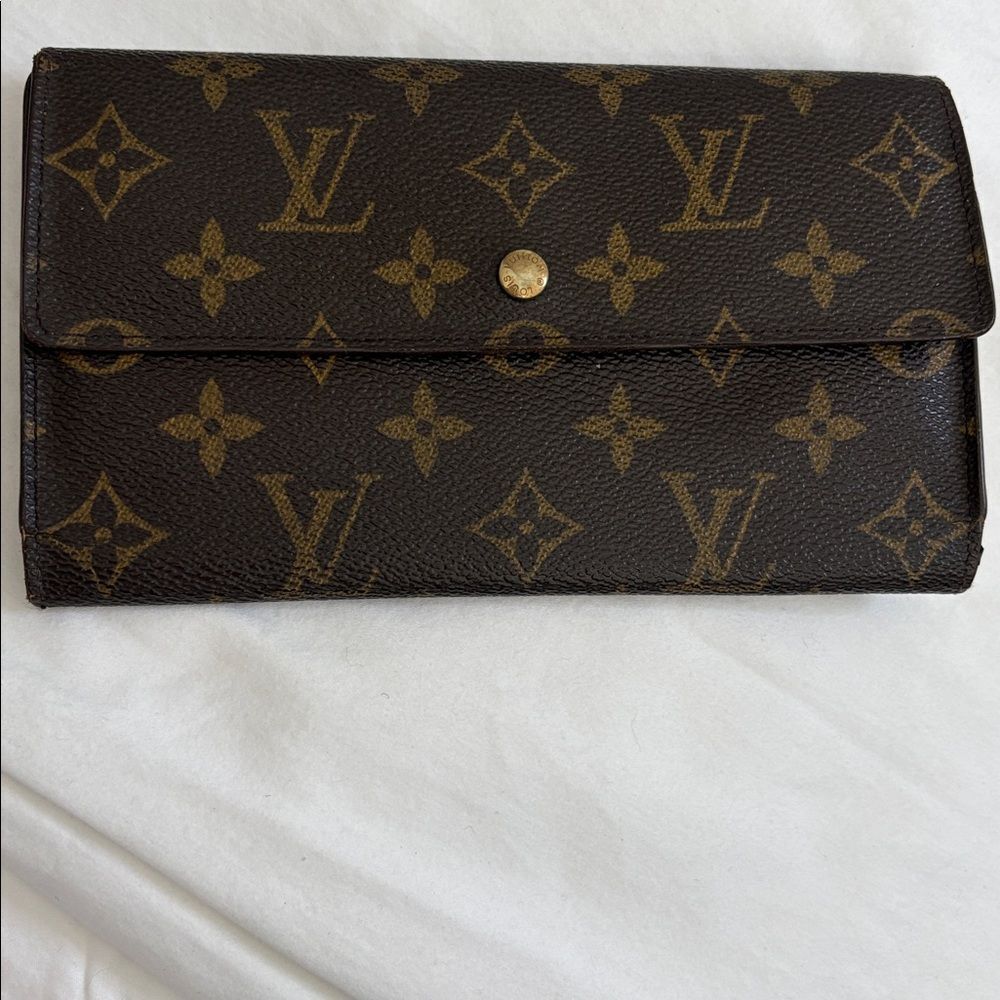 Louis Vuitton Sarah Monogram Long Wallet in Brown Coated Canva